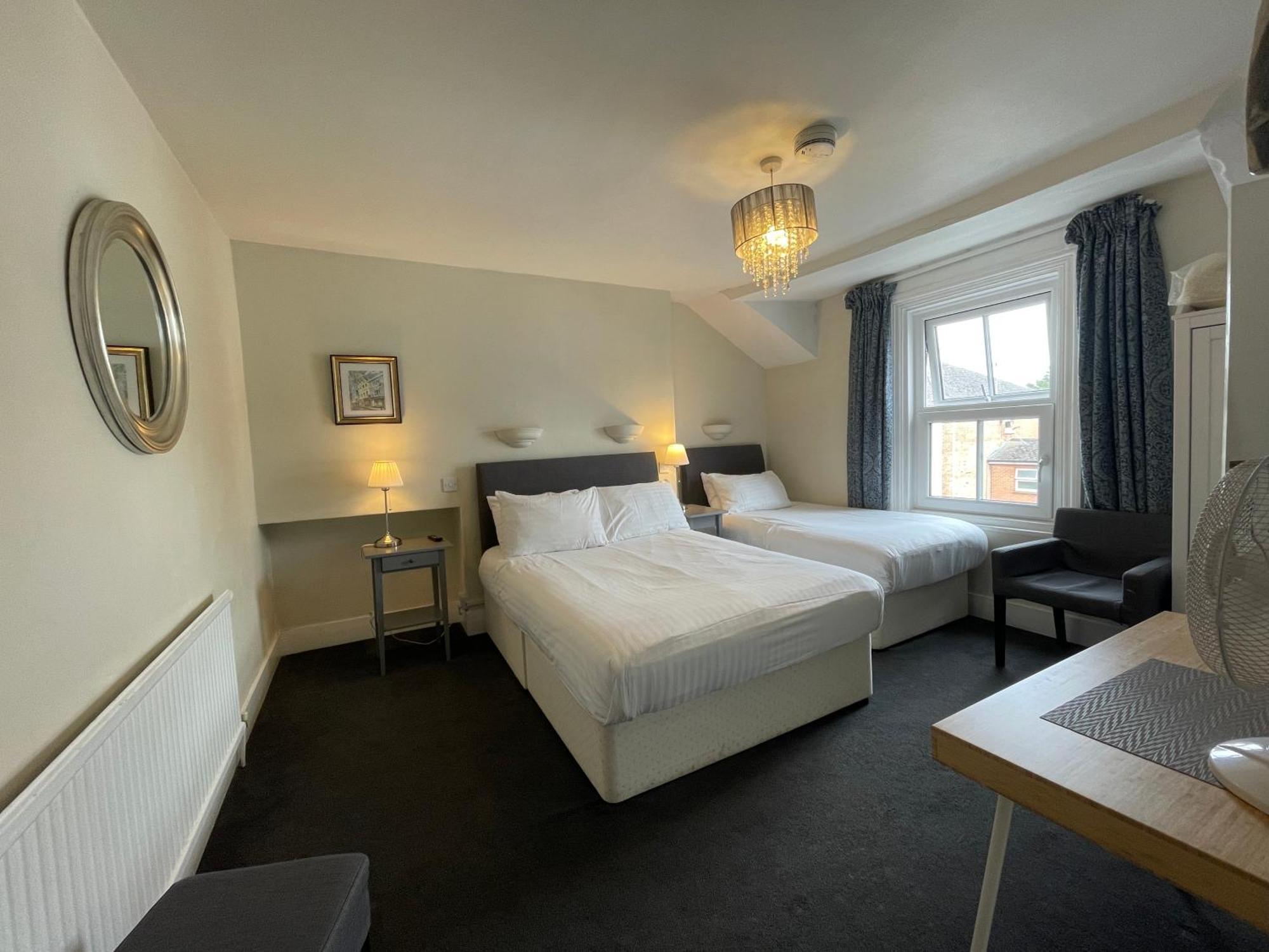 Newton House Oxford Hotel Екстериор снимка