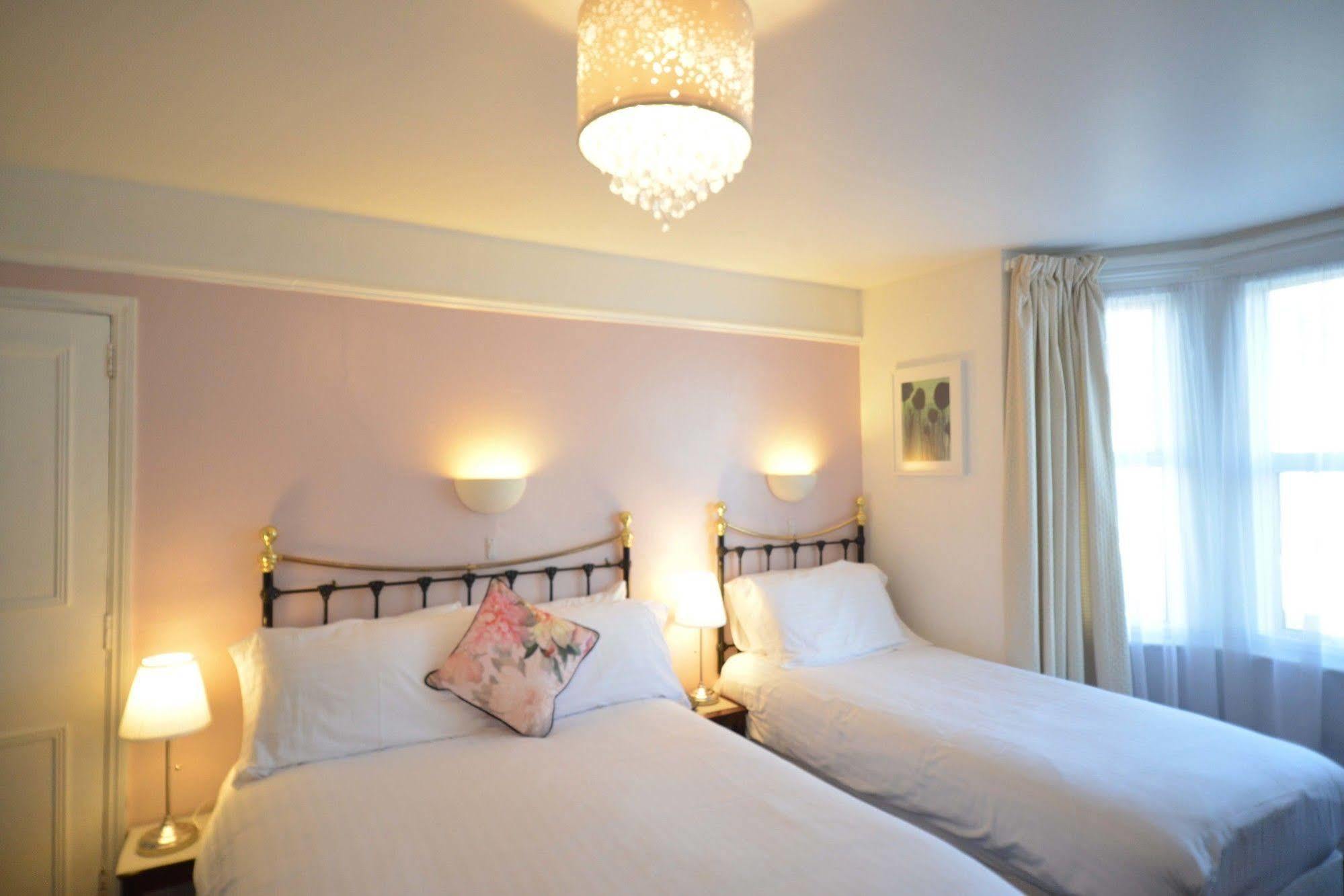 Newton House Oxford Hotel Екстериор снимка